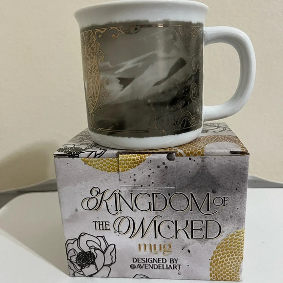 Fairyloot Kingdom of the Wicked Mug - Picture 3 of 6